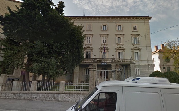 Splitska policija istražuje je li privedeni 18-godišnjak premlaćen u Drugoj postaji na Bačvicama