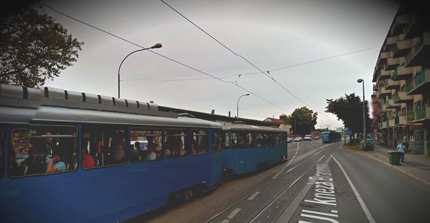 Prometna nesreća u zagrebačkoj Branimirovoj ulici, sudarila se dva auta i tramvaj