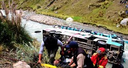 Autobus u Peruu sletio u provaliju, najmanje 35 mrtvih