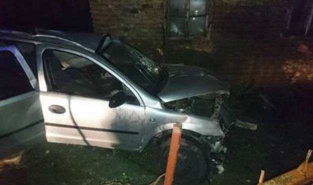 FOTO Detalji nesreće kod Ludbrega: Mladić prebrzo vozio, sletio s ceste, zabio se u kuću i poginuo
