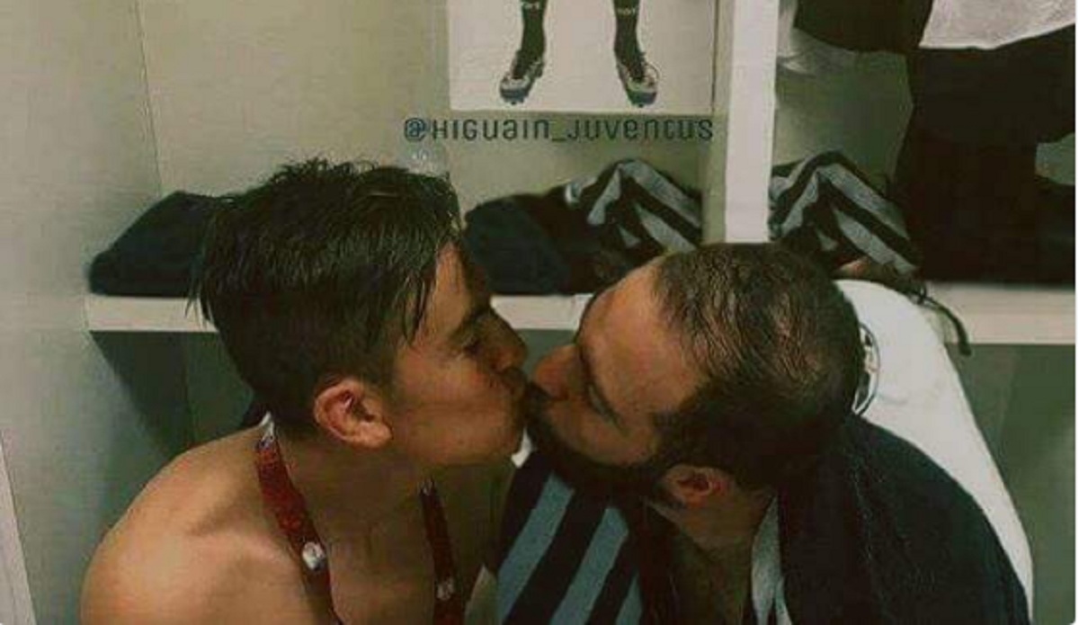 SLAVLJE UZ VRUĆE POLJUPCE Realovci i Juventini naslove proslavili na zanimljiv način