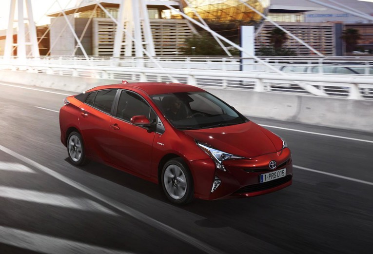 Potpuno novi Prius