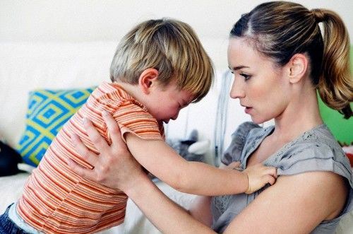 Zašto su djeca tako nemoguća u blizini svojih majki