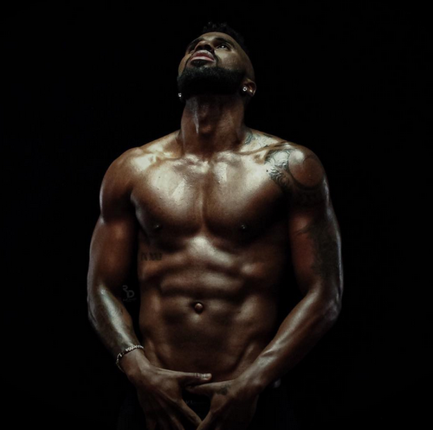Nismo ni znali da izgleda tako dobro: Čeličnim trbušnjacima Jason Derulo najavio novi spot