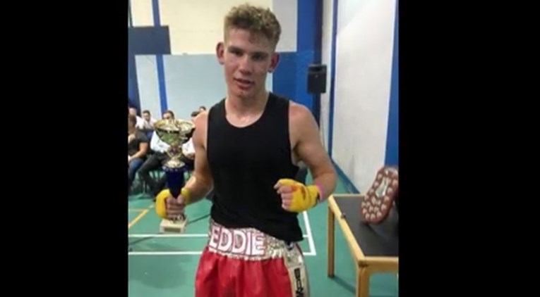 TRAGEDIJA U RINGU 17-godišnji boksač preminuo na proglašenju pobjednika