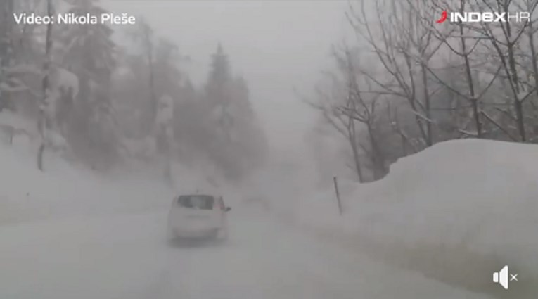 VIDEO Pogledajte vožnju od Delnica prema Lokvama, izgleda zastrašujuće