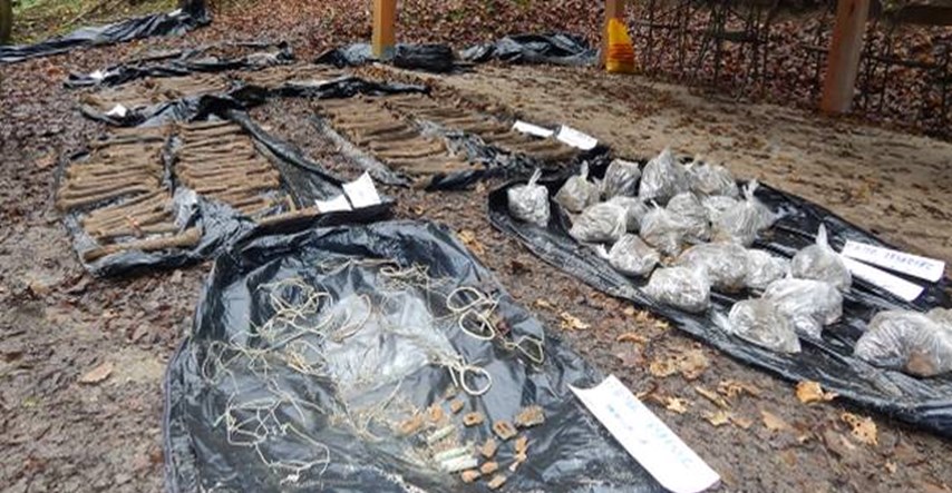 Kod Zvornika pronađena masovna grobnica s ostacima najmanje 200 žrtava Srebrenice