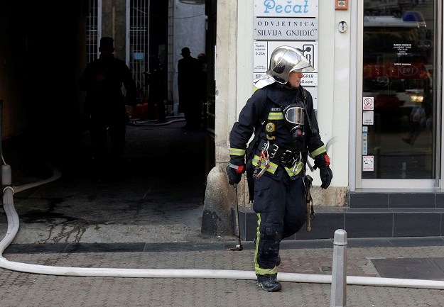 Eksplozija i požar u stanu u Zagrebu, uzrok je plinska boca?