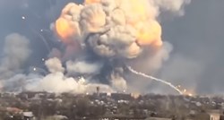 VIDEO Dron snimio trenutak kad je eksplodiralo skladište oružja u Ukrajini, ovo izgleda strašno