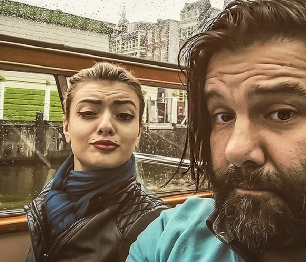 Sve fotografije koje Ella Dvornik ne želi da vidite objavio je njezin dečko