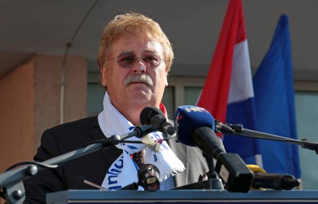 HDZ dobio podršku zastupnika CDU-a koji je bio predmet niza istraga zbog lobiranja, sukoba interesa