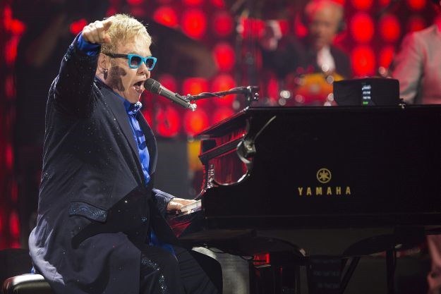Elton John će smanjiti broj koncerata zbog "najvažnije stvari na svijetu"