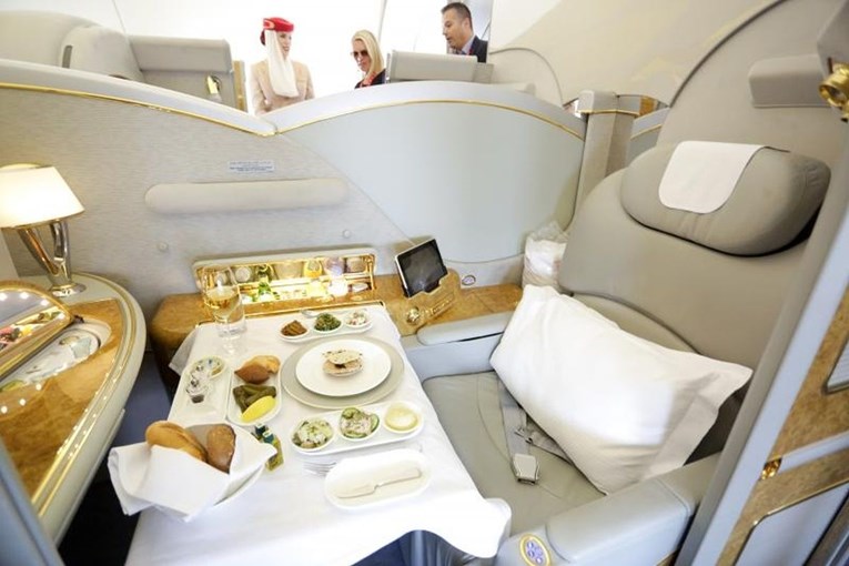 FOTO Zavirite u luksuzni Emirates zrakoplov koji je sletio u Zagreb