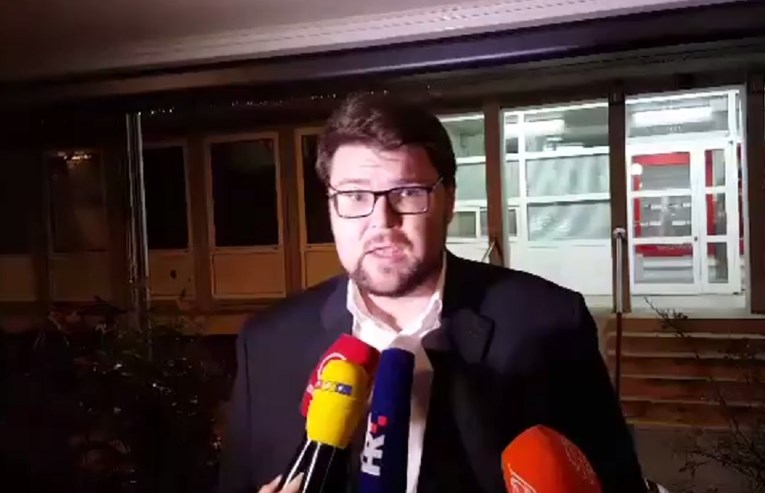 VIDEO Grbin: Ako SDP nastavi zabijati glavu u pijesak, budućnost mu nije dobra