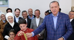 Erdogan: Nisam diktator nego smrtnik, mogu umrijeti bilo kada