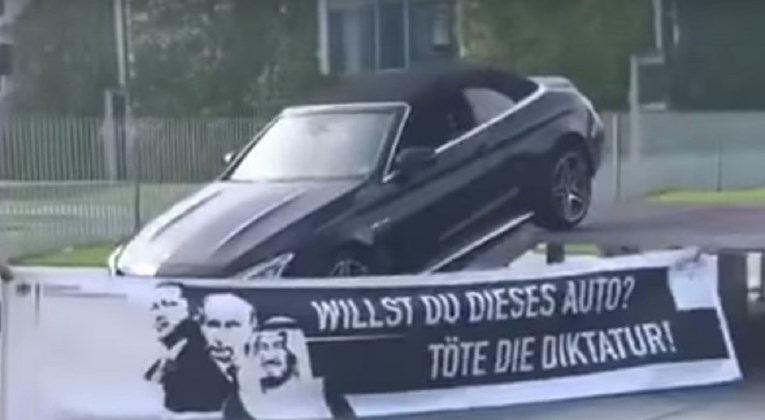 VIDEO Turska bijesni zbog zastave s likom Erdogana u centru Berlina