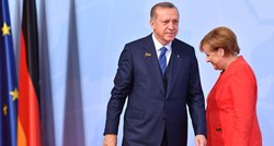 Nakon uhićenja nekoliko njemačkih državljana, Merkel najavila restrikciju trgovine s Turskom