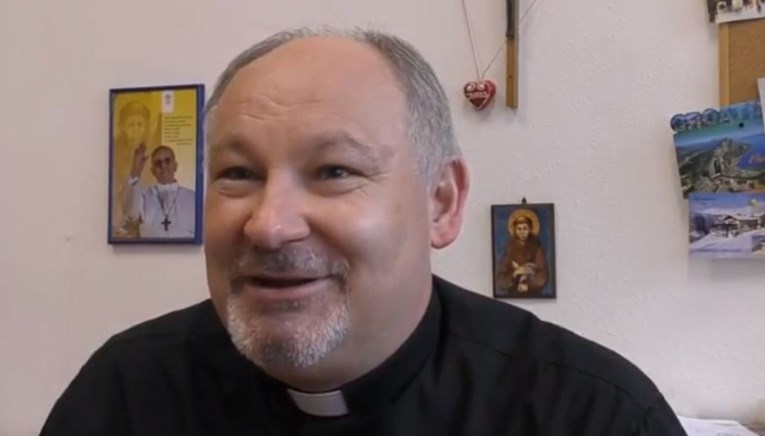 Krčki biskup: Turistima u sobe stavite križeve