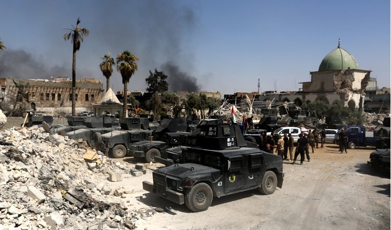 Iračani se i dalje bore s džihadistima u Mosulu