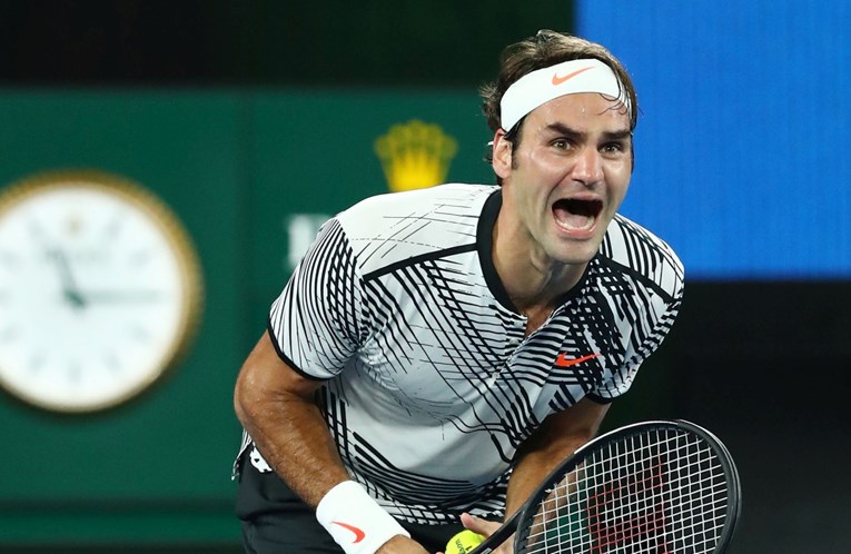 MEČ DESETLJEĆA Neuništivi Federer u antologijskom finalu pobijedio Rafu i u suzama proslavio 18. Grand slam