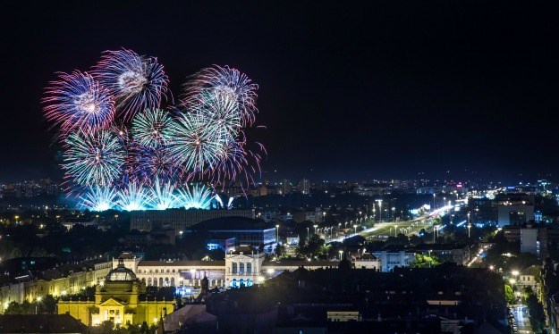 Svjetlosna koreografija na nebu iznad Zagreba: Završen Festival vatrometa