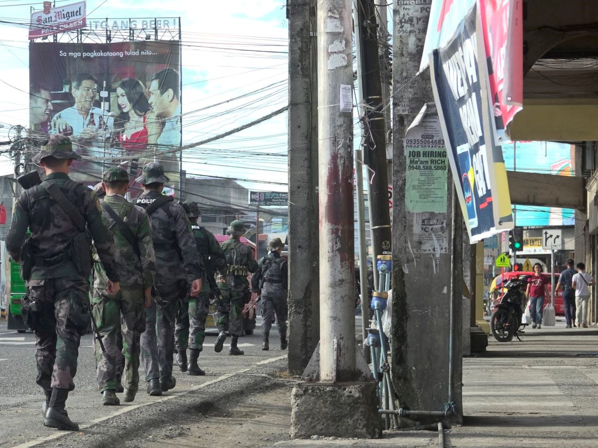 Duterte najavio borbu protiv islamista, tisuće ljudi napuštaju jug Filipina