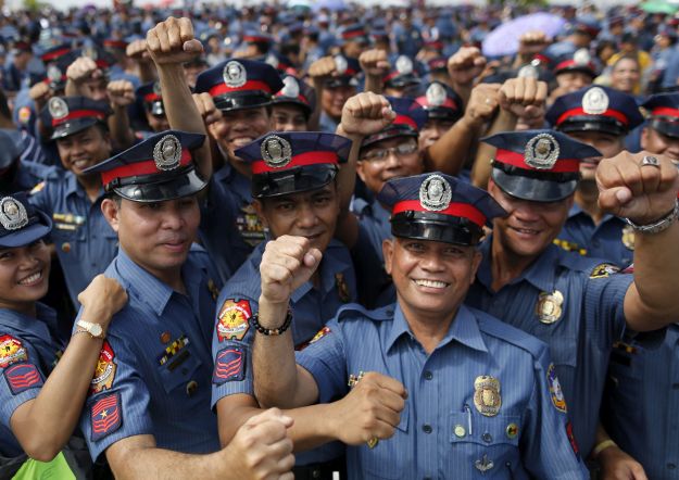 Filipinska vlada potpisala primirje s maoističkim pobunjenicima, sukobi traju 50 godina