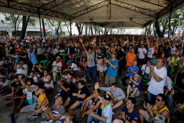 Ludnica na Filipinima: Legendarni boksač se vratio u ring i postao svjetski prvak