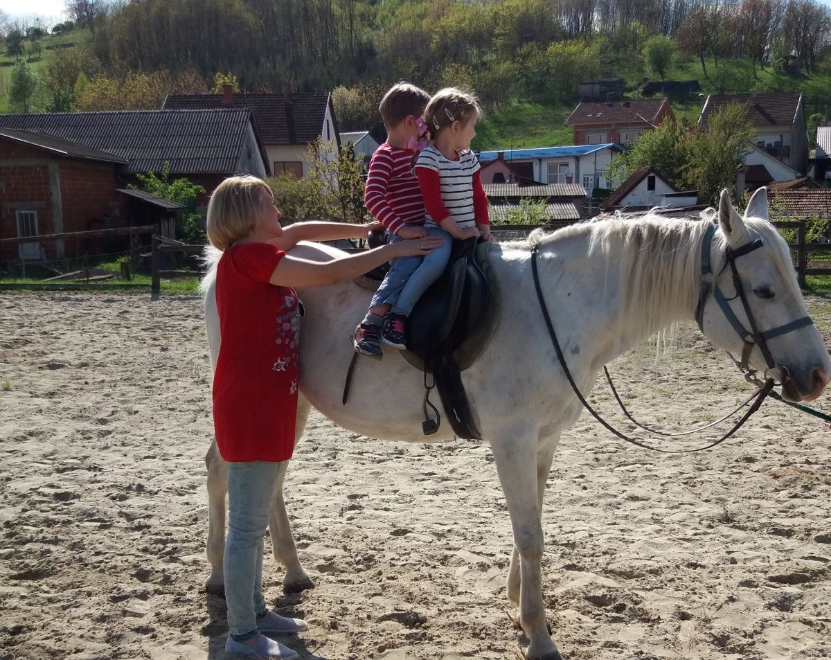 Otac kojeg se tereti za teška kaznena djela ne da petogodišnjem sinu da ide na liječenje u Dansku