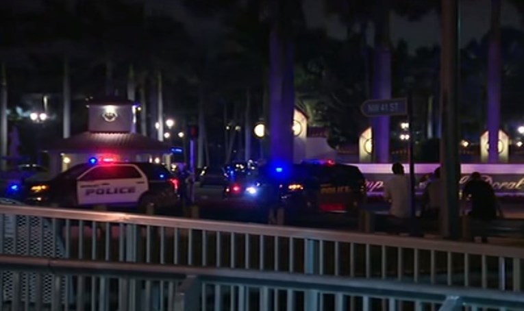 Policija ranila napadača koji je pucao u Trumpovom golf-klubu: "Ne odbacujemo mogućnost terorizma"