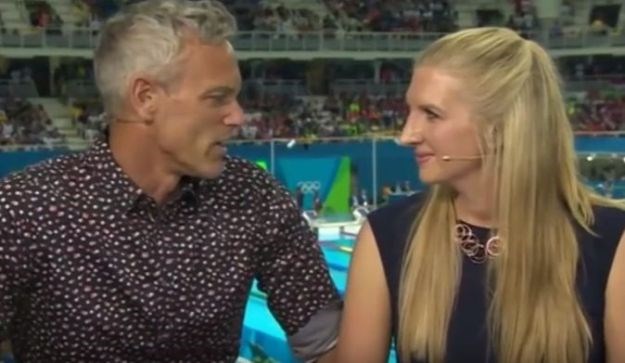 VIDEO BBC-jeva voditeljica morala upozoriti kolegicu da prestane pipati plivača pred kamerama