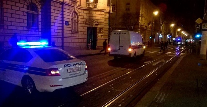 Lažna uzbuna: Policija blokirala Prašku i Zeleni val zbog sumnjive torbe kod francuske ambasade