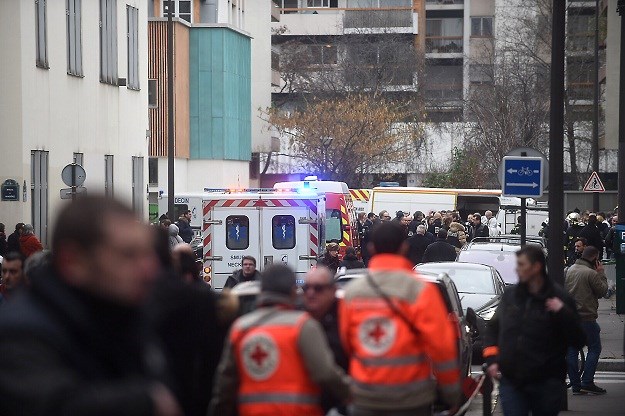 Svjetski čelnici zgroženi terorističkim napadom na redakciju Charlie Hebdo