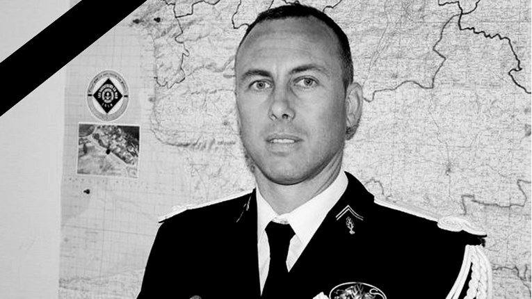 Francuska slavi svog heroja, policajca koji je umro nakon što se predao otmičaru da bi spasio taoce