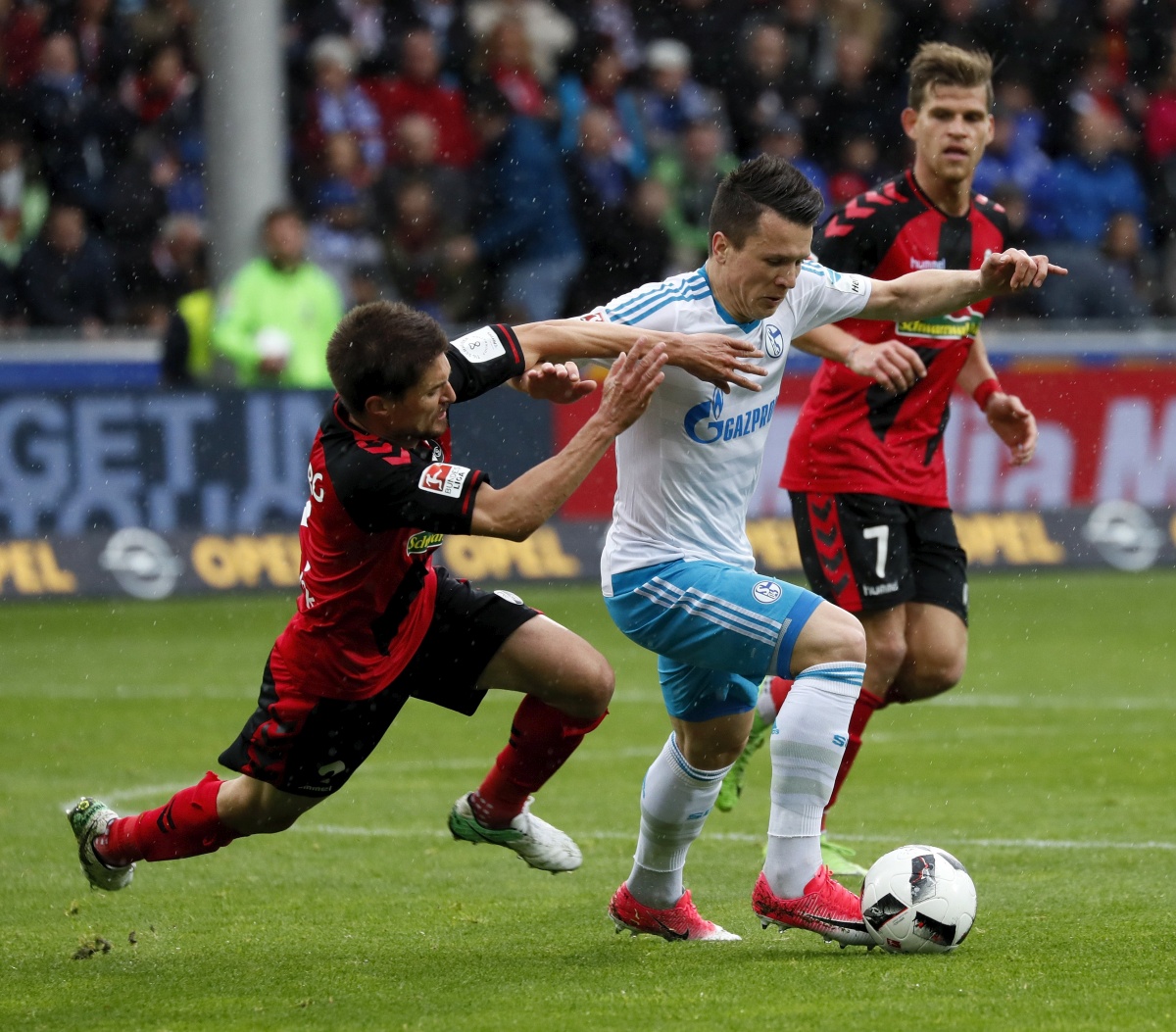 Freiburg pobijedio Schalke i preuzeo vodstvo u borbi za Europa ligu
