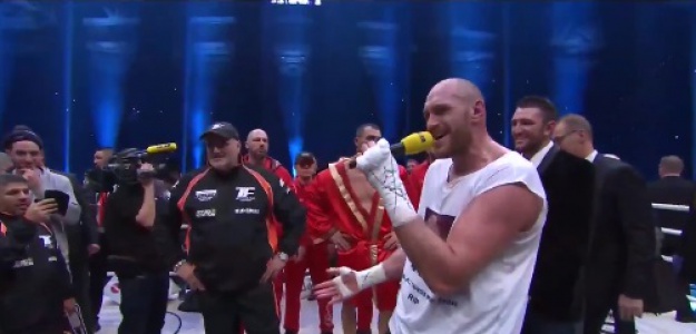 Video dana: Senzacionalni Fury pobijedio Klička i zapjevao u ringu