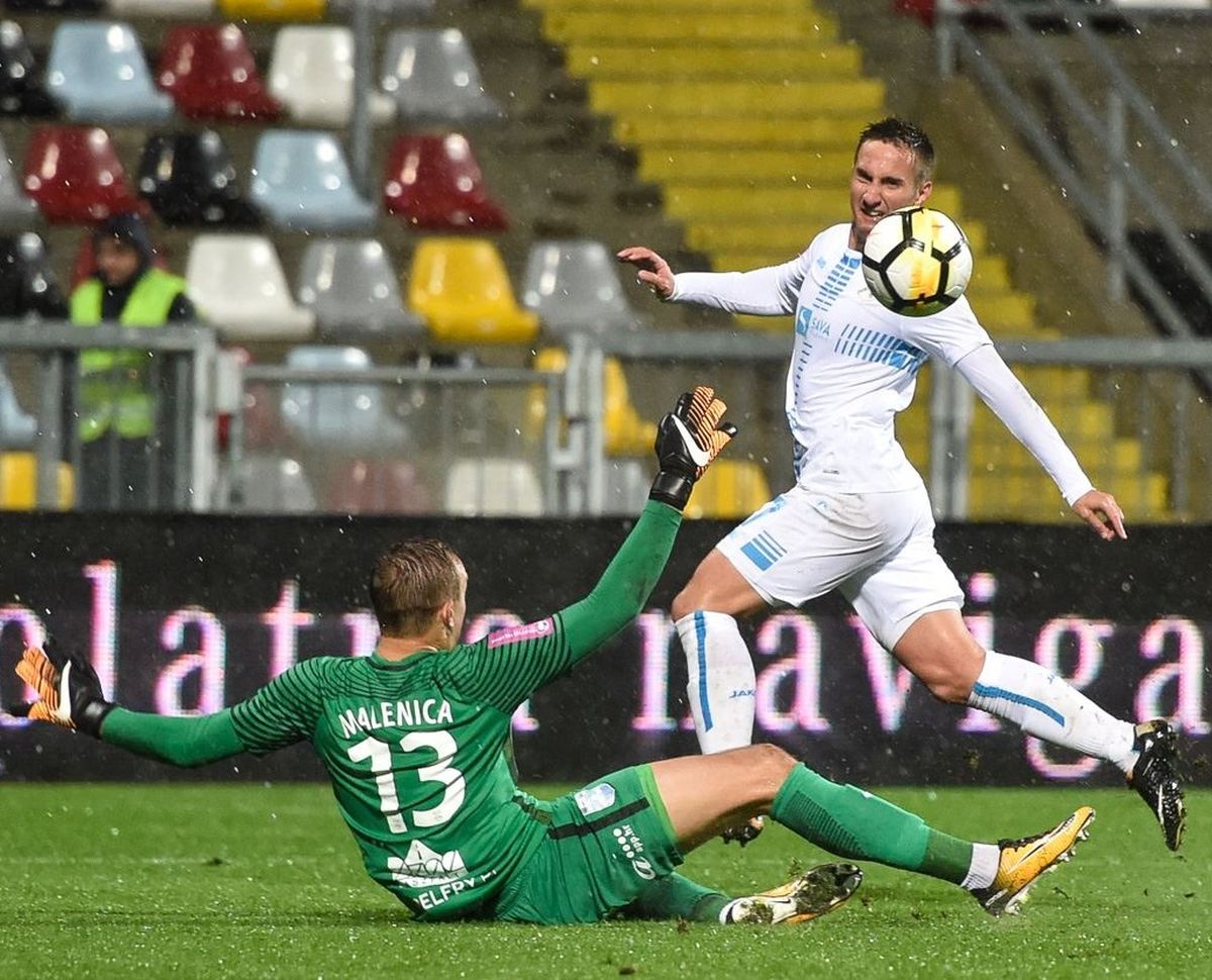 DINAMO DOBIO KONKURENCIJU Gavranovića žele talijanski i španjolski klubovi