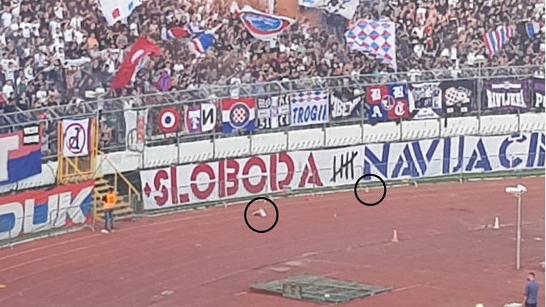 Gavranović zabio dva gola Hajduku pa ga Torcida gađala stolicama