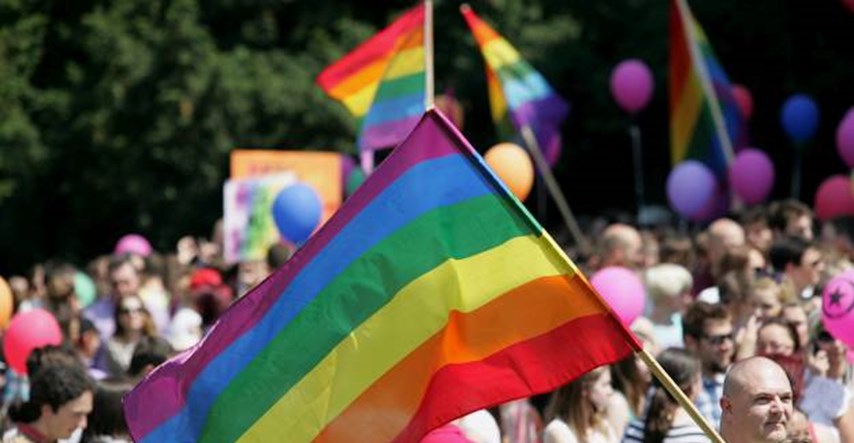 Istraživanje: Religija utječe na negativan stav o homoseksualnosti, ponajviše kod muslimana