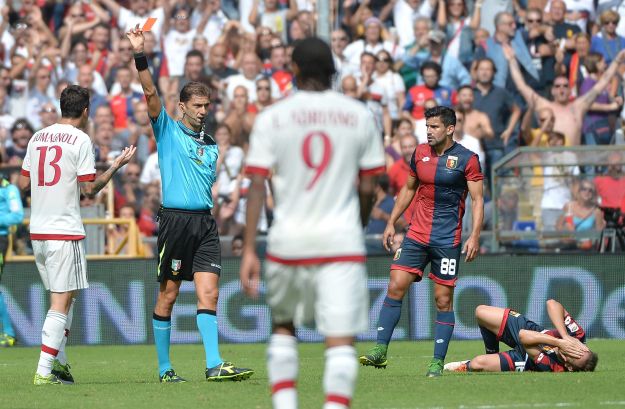 Milan s igračem manje pao na gostovanju kod Genoe