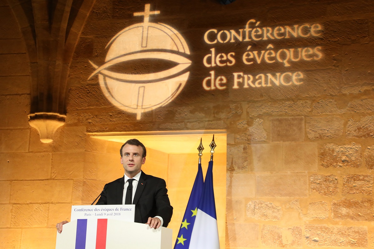 Macron održao govor pred crkvenjacima, ljevičari zabrinuti zbog sekularnosti
