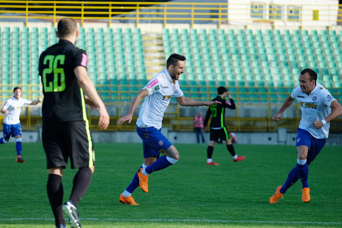 HAJDUK NA MAĐARSKI POGON Bijeli u Puli razbili Istru i na bod su do Rijeke