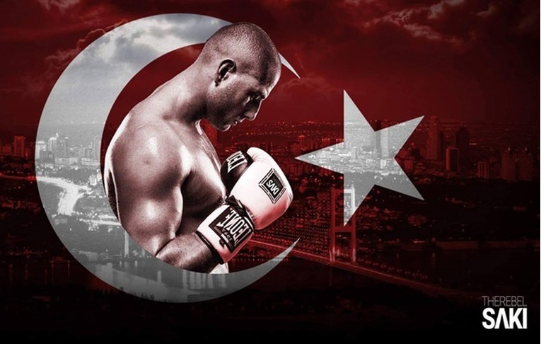 Jedan od najboljih udarača svijeta potpisao za UFC