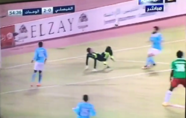 Ovo još niste vidjeli: Golman škaricama zabio... autogol!