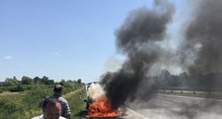 VIDEO: POGLEDAJTE BUKTINJU Na autocesti Goričan - Zagreb gori automobil