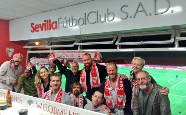 Zvijezde najpoznatije serije na svijetu uživale na utakmici Seville i Barcelone