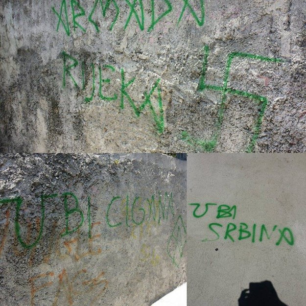 Kako navijači Rijeke dočekuju turiste na popularnoj plaži: Nacistička svastika i "Ubi Srbina"