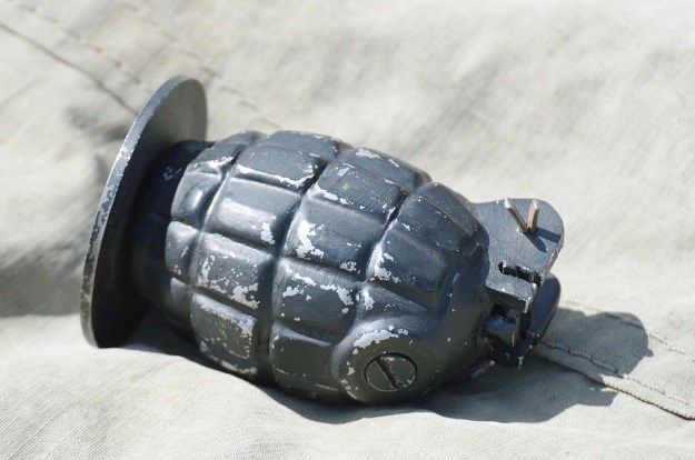 Na splitskim Bačvicama pronašli granatu ili avionsku bombu iz Drugog svjetskog rata