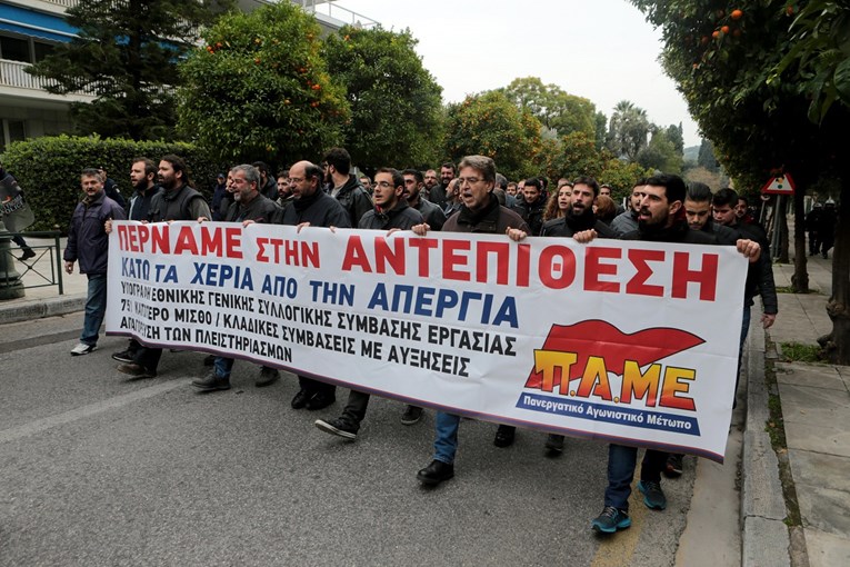 Prosvjedi u Grčkoj zbog izmjena zakona o štrajku: Prekinut promet, zatvorene institucije