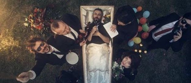 VIDEO Najluđi sprovod koji ste vidjeli: Pogledajte otkačeni spot zagrebačkih rokera
